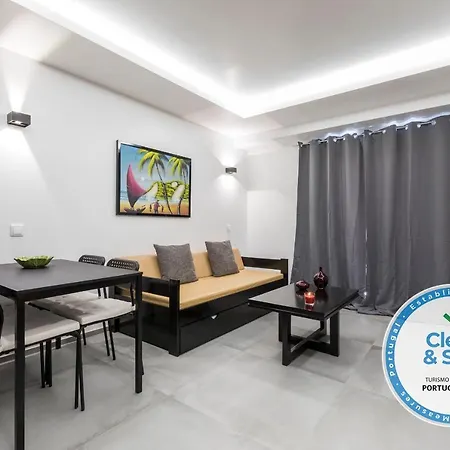 Belavista City Center Apartment 214